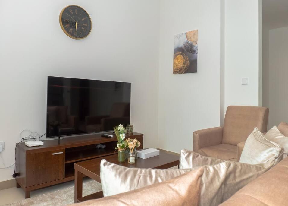 Stonetree - Furnished 2br In Binghatti Gateway